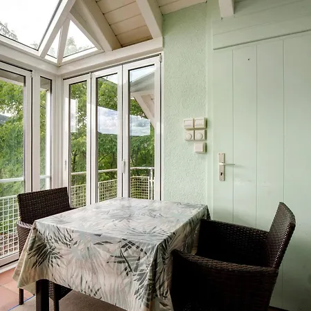 Apartamento Haus Am Sonnenhügel Bad Urach