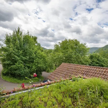 Haus Am Sonnenhügel Apartamento *